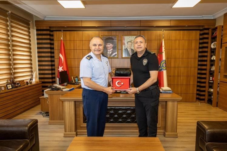 Hava Tümgeneral Ertufanlı’dan Bilecik temasları Bilecik İl Emniyet Müdürü Hakan Yılmaz, Hava Savunma Komutanı Hava