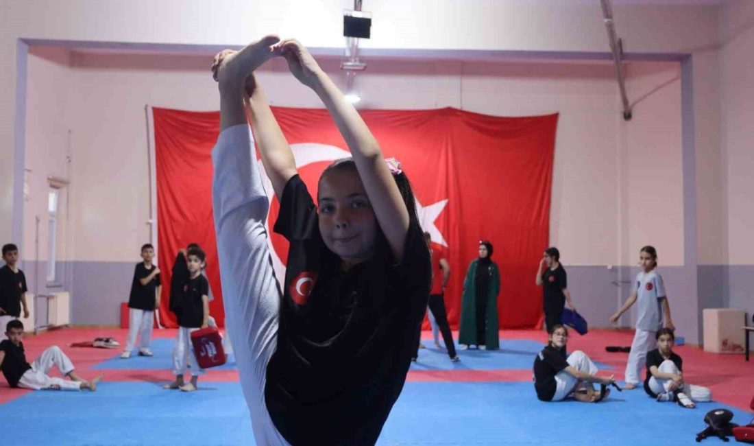 Kayseri’de sporla tanışmak ve zaman geçirmek için taekwondo ile tanışan
