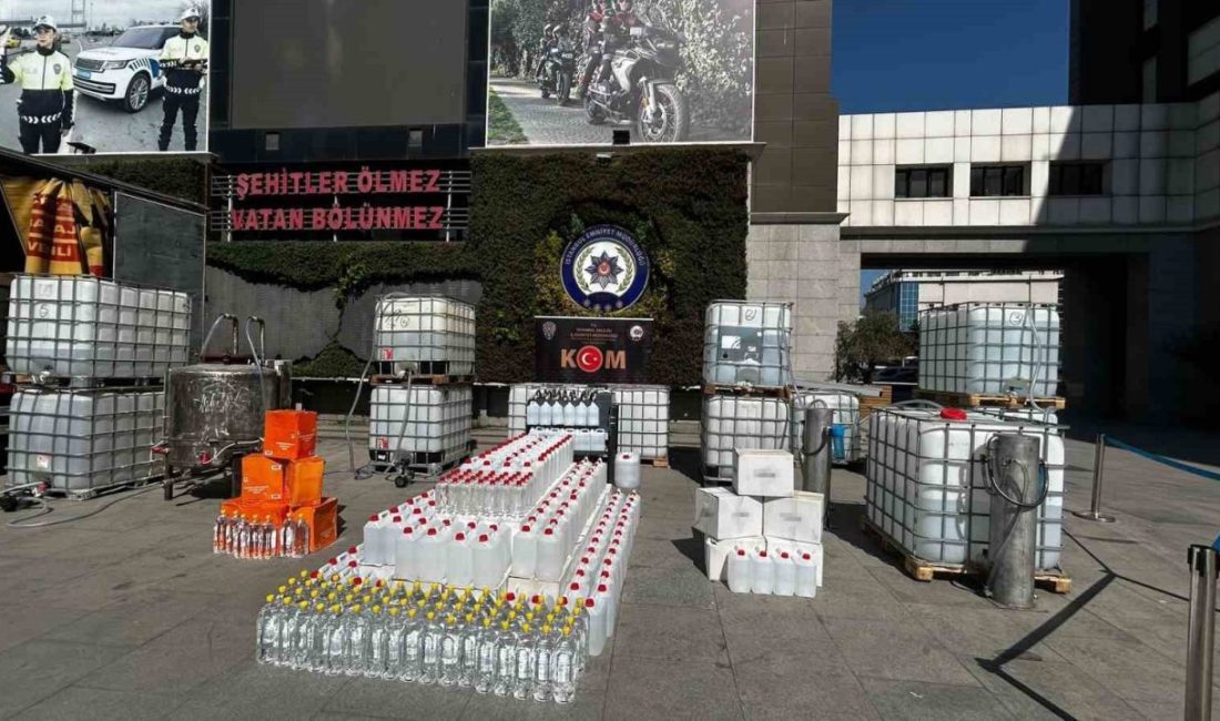 İstanbul’da yaklaşık 19 ton sahte alkol ele geçirildi İstanbul’da düzenlenen operasyonda 18 ton 936 litre sahte alkol, 50