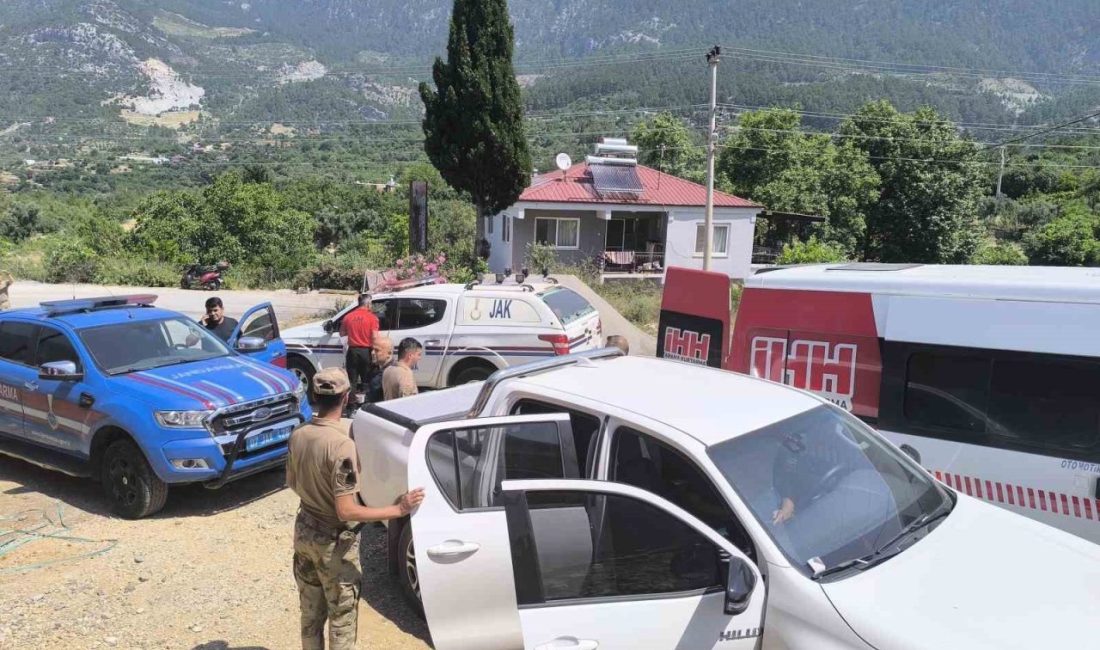 Kayıp yaşlı adam için 300 kişilik ekip 10 gündür sahada Antalya’nın Gazipaşa ilçesi Güneyköy Mahallesi’nde yaylaya çıktıktan sonra kendisinden haber