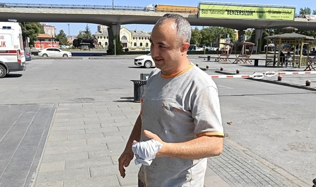 Kayseri’de 420 acemi kasap hastanelere başvurdu Kayseri’de kurban keserken kendini yaralayan 420 kişi hastaneye başvurdu. Kurban