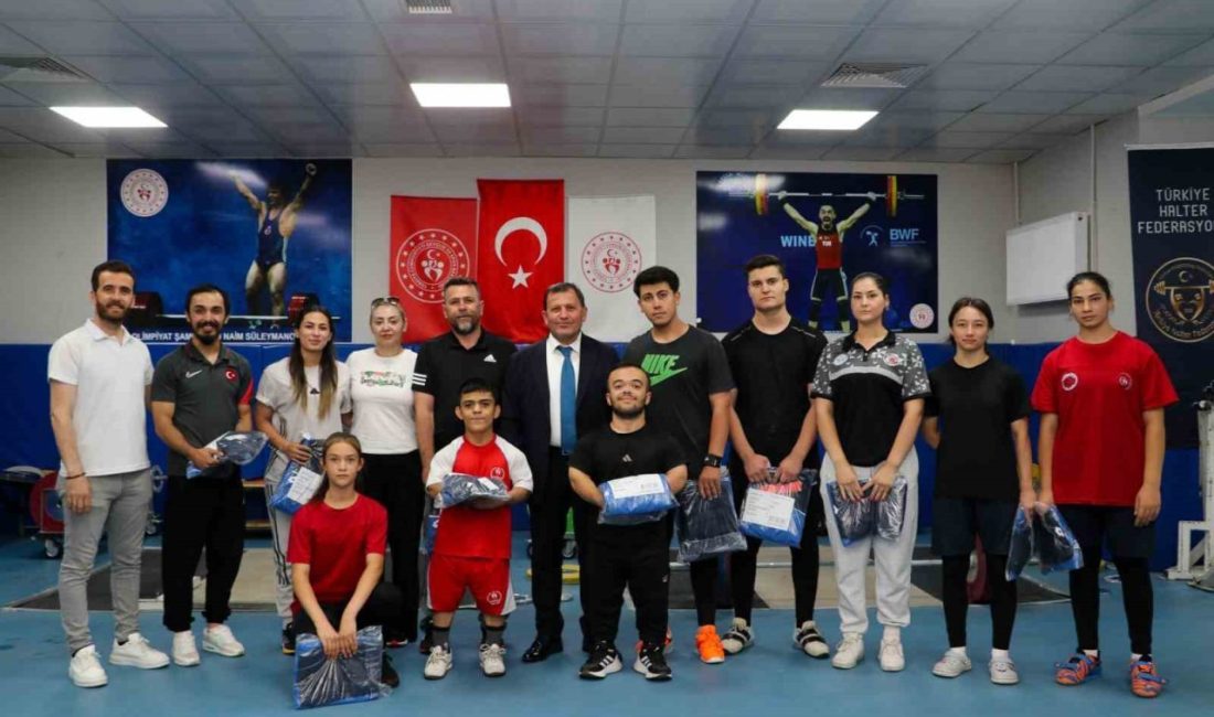 Kayseri’de haltercilere yeni ekipman desteği Kayseri Gençlik ve Spor İl Müdürlüğü Spor Kulübü halter sporcularına