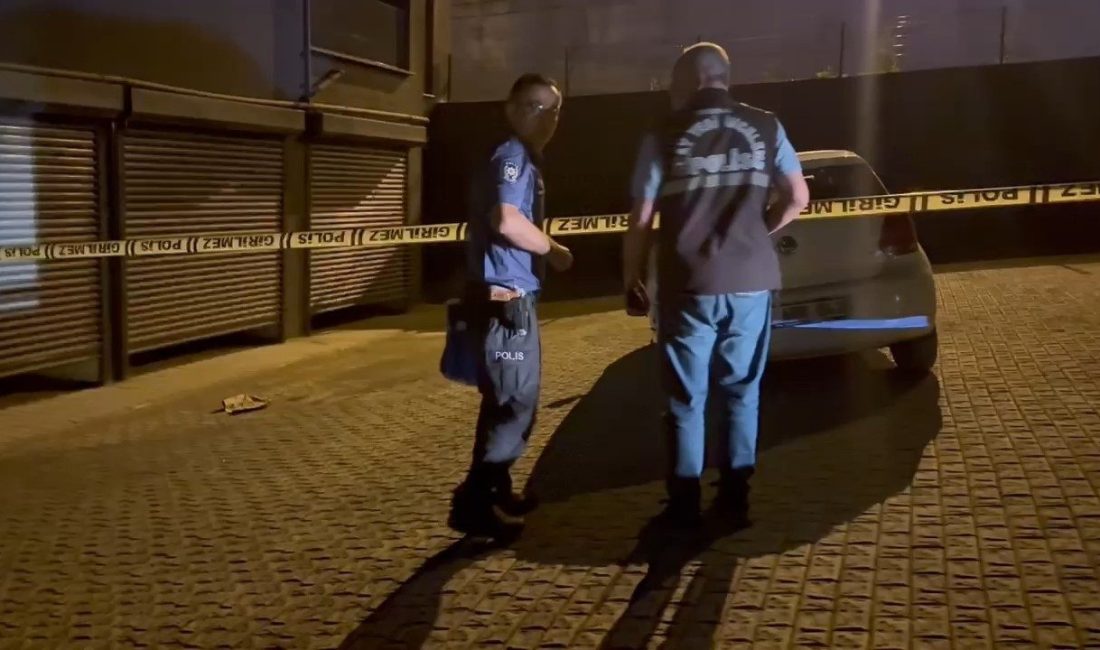 Kendisine beyzbol sopası ile saldıran kişiyi silahla yaraladı Bartın’da evine giden bir kişi, kendisine beyzbol sopasıyla saldıran şahsı