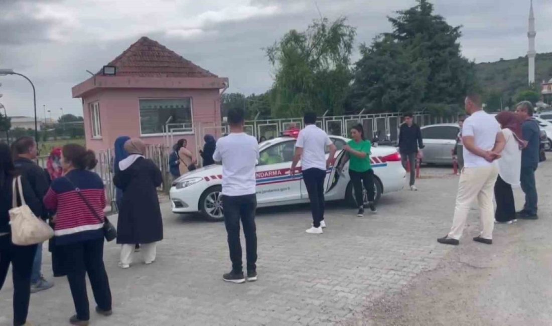 Kimliğini unutan öğrenciyi sınava Samsun jandarması yetiştirdi SAMSUN (İHA) – Samsun’da Yükseköğretim Kurumları Sınavı’na (YKS) girecek olan
