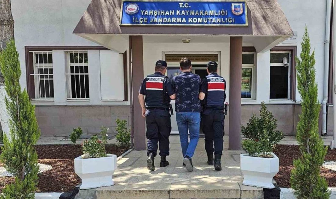 Kırıkkale’de aranan 4 hükümlü jandarma ekiplerince yakalandı Kırıkkale’de jandarma ekiplerince yapılan operasyonlarda çeşitli suçlardan hakkında kesinleşmiş hapis