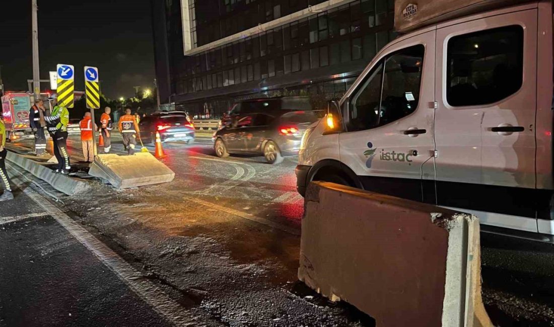 Küçükçekmece E-5’te beton bariyere çarpan otomobil yan yola girdi İstanbul Küçükçekmece E-5 Karayolu’nda 3 aracın karıştığı kazada bir otomobil