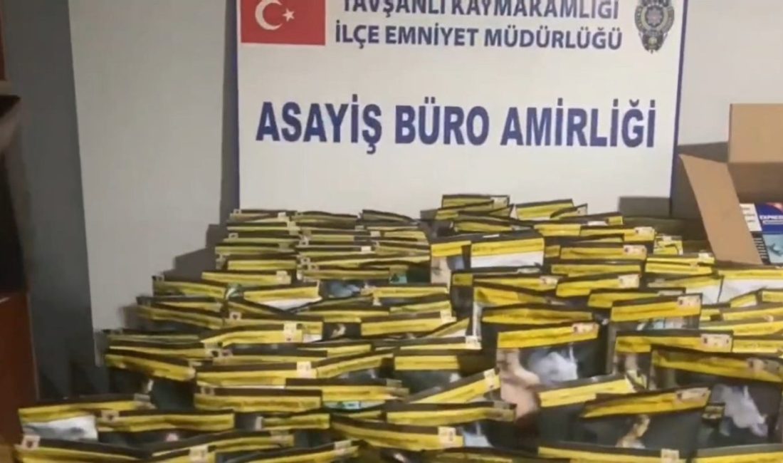 Kütahya’da kaçak tütün operasyonunda 3 şüpheli hakkında adli işlem başlatıldı Kütahya’da kaçak tütünle mücadele kapsamında gerçekleştirilen operasyonda, çok sayıda kaçak