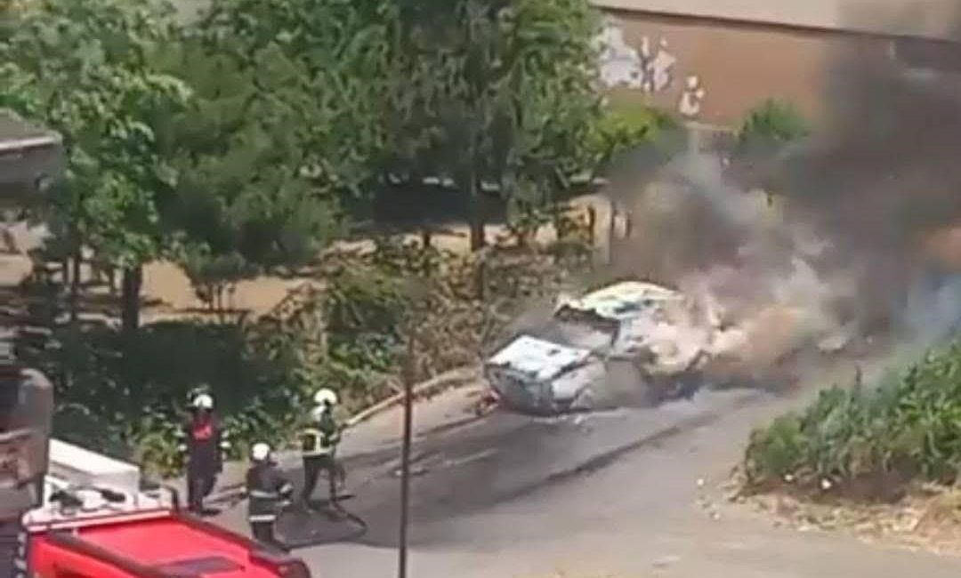 Mahallede araç yangını paniğe neden oldu Zonguldak’ın Kdz.Ereğli ilçesinde bir araçta çıkan yangın, itfaiye ekiplerinin müdahalesiyle