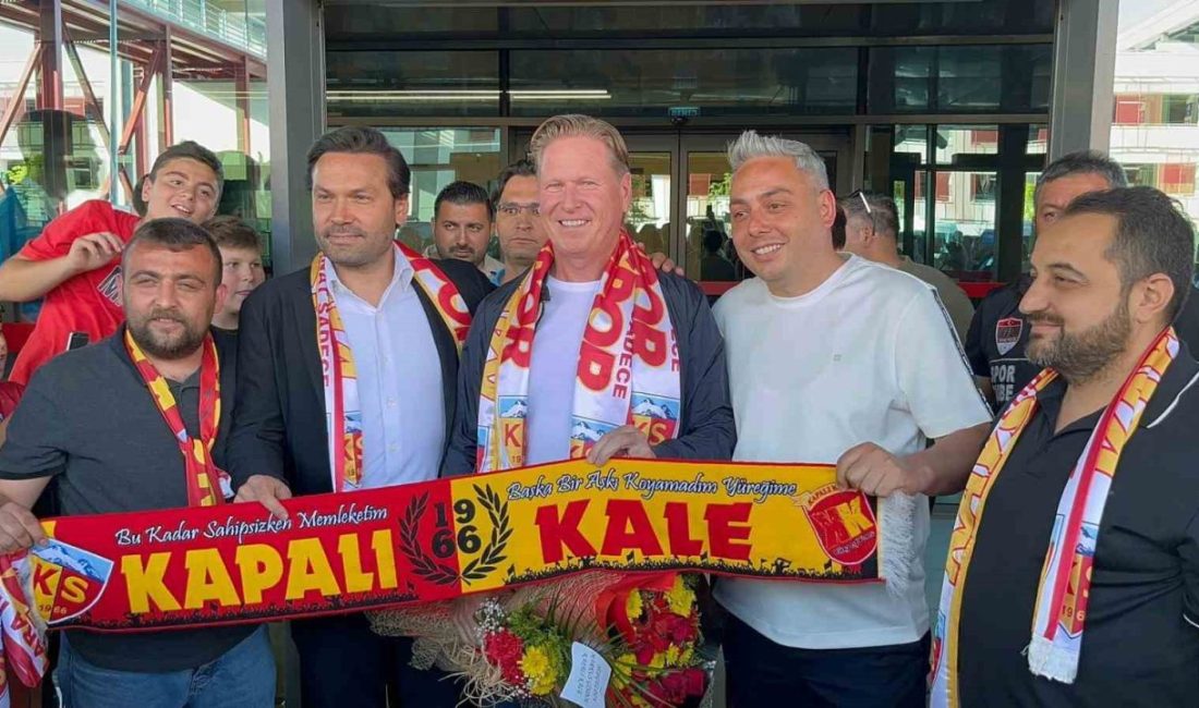 Markus Gisdol Kayseri’ye geldi Kayserispor’un prensip anlaşmasına vardığı yeni Teknik Direktörü Markus Gisdol şehre