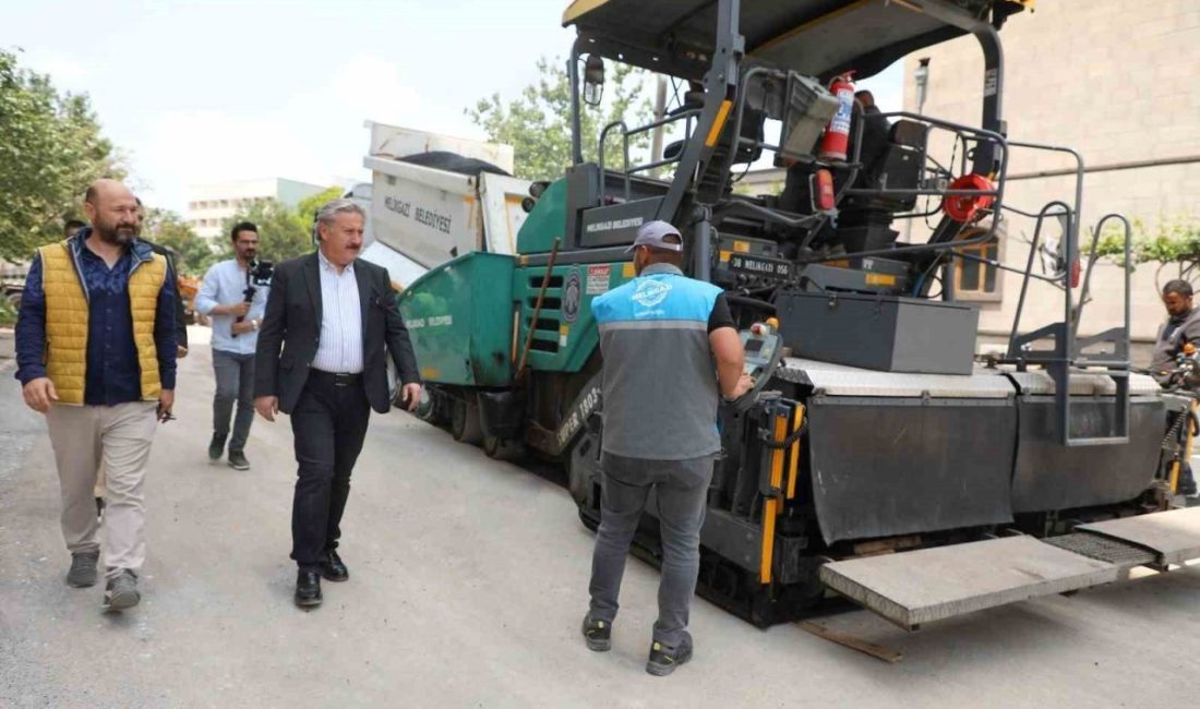 Melikgazi Belediyesi, 17 bölgede yol çalışması yapıyor Melikgazi’de ulaşımın konfor ve güvenliğini artırmak adına ilçede 17 bölgede