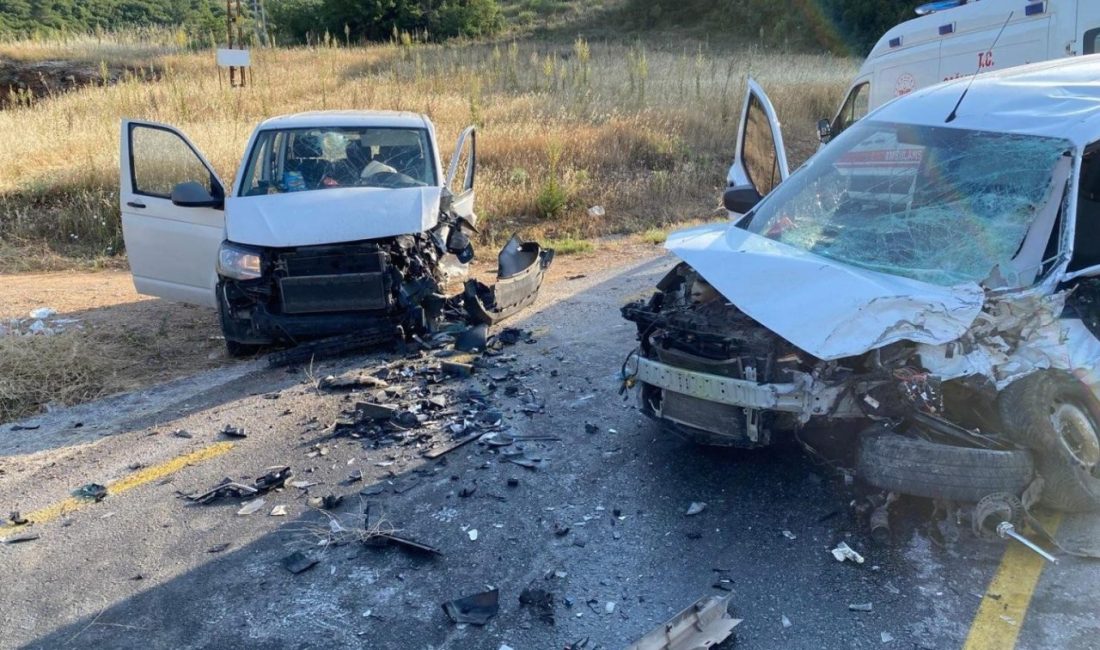 Muğla’nın Menteşe ilçesinde ticari araçların çarpışması sonucu meydana gelen trafik