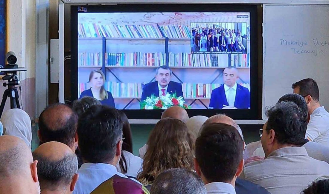 Millî Eğitim Bakanı Yusuf Tekin, Kütahyalı öğretmenlerle canlı yayında buluştu Millî Eğitim Bakanı Yusuf Tekin, “2024-2025 Eğitim Öğretim Yılı Haziran