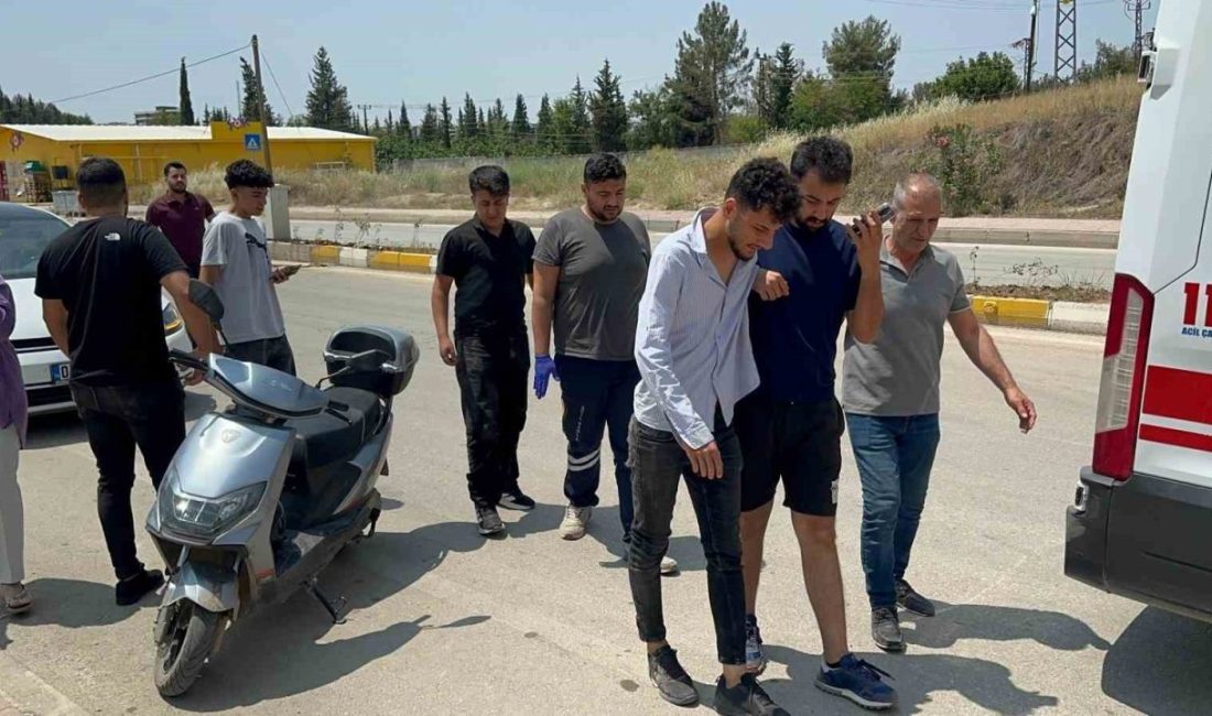 Motosiklet devrildi: 2 yaralı Adıyaman’da, sürücüsünün direksiyon hakimiyetini kaybettiği motosikletin devrilmesi sonucu 2 kişi
