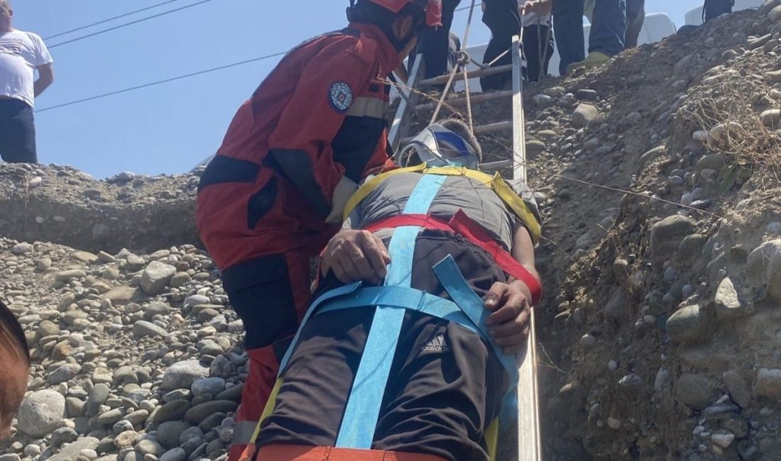 Ortaca’da uçurumdan düşen bir kişi kurtarıldı Muğla’nın Ortaca ilçesinde uçurumdan düşen bir kişi, Muğla Büyükşehir Belediyesi’ne