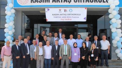 DÜZCE (İHA) – Düzce Kasım Aktaş Ortaokulu’nda öğenim gören öğrencilerin