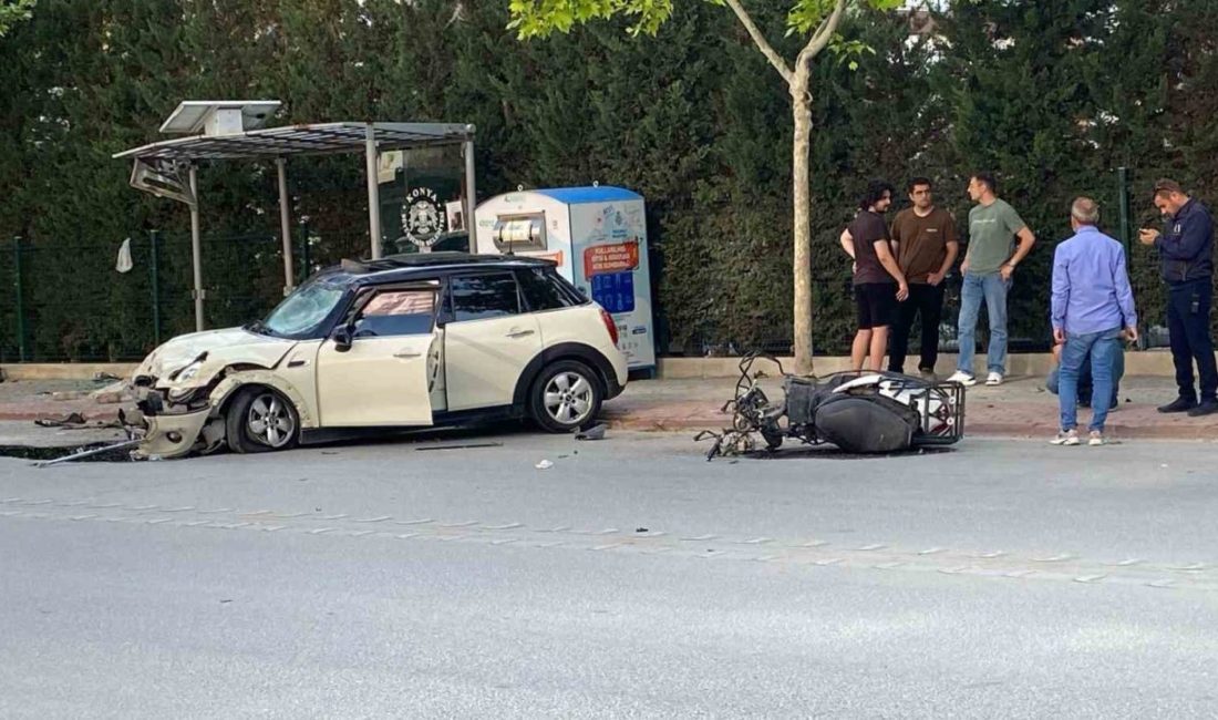 Otomobilin çarptığı motokurye hayatını kaybetti Konya’da kavşağa aşırı hızlı giren otomobil karşı şeride geçerek motosiklete