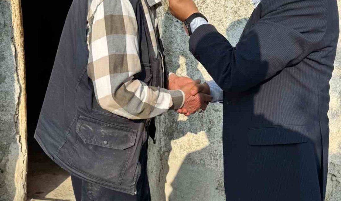 Özükavak Belediye Başkanı Gökçetürk, vatandaşlarla bayramlaştı Özükavak Belediye Başkanı Abdullah Gökçetürk, Kurban Bayramı dolayısıyla vatandaşlarla bir
