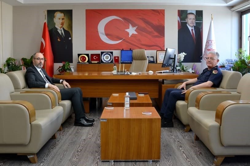 Sağlık Müdürü Öztürk’e hayırlı olsun ziyareti Afyonkarahisar İl Jandarma Komutanı Kıdemli Albay Tolga Yağan, kısa süre