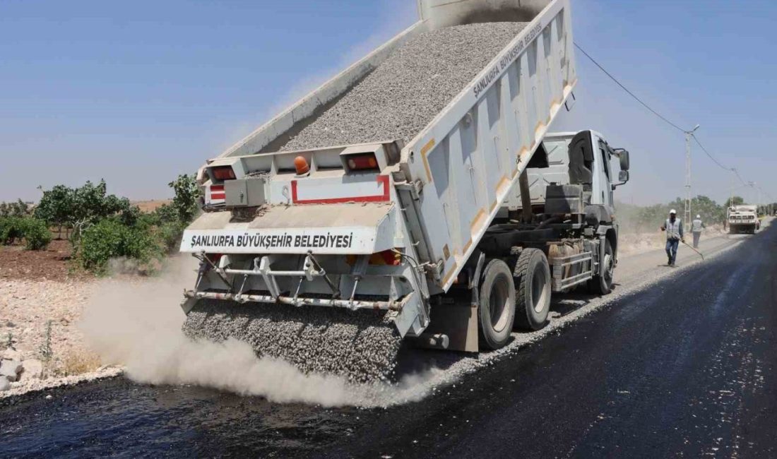 Şanlıurfa’da kırsal yollar yenileniyor Şanlıurfa Büyükşehir Belediyesi, Karaköprü’nün Kına ve Lülece mahallelerinde gerçekleştirdiği sathi