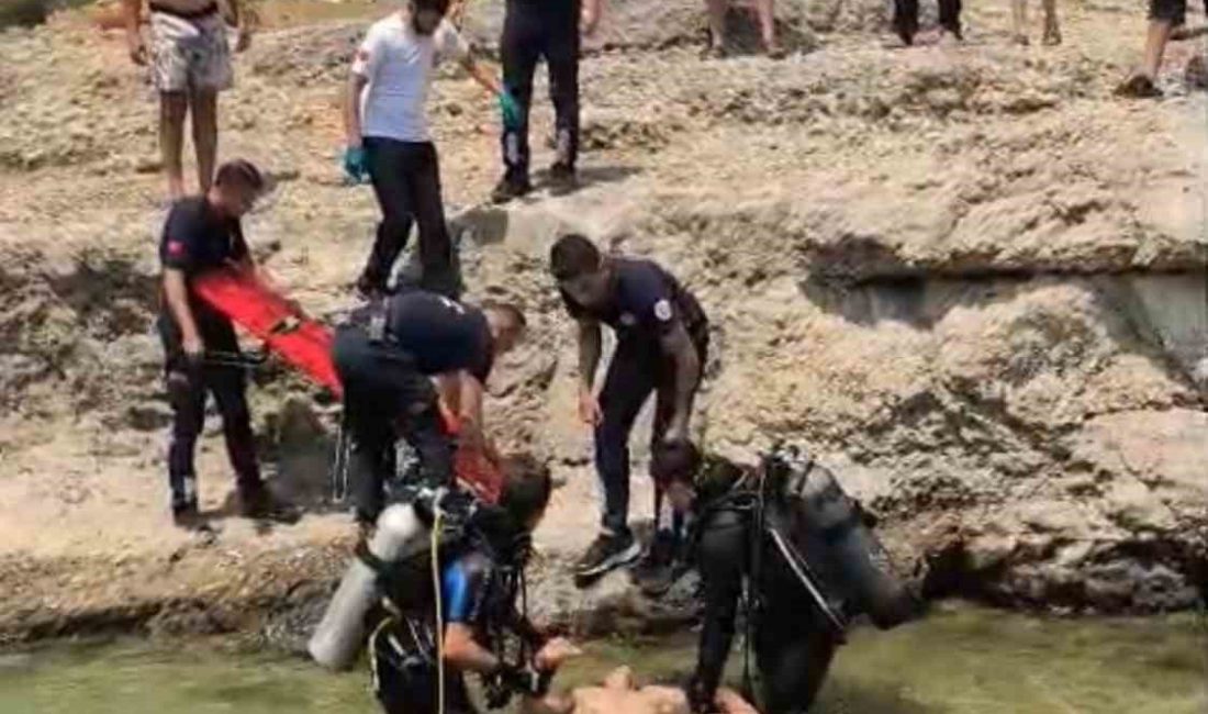 Seyhan Baraj Gölü’nde kaybolan genci ’kurbağa adamlar’ buldu Adana’da Seyhan Baraj Gölü’ne serinlemek için girip kaybolan genci ’kurbağa