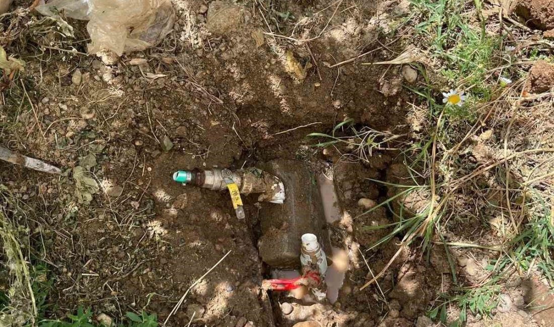 Siirt Belediyesi’nden su tasarrufu için sıkı denetim Siirt Belediyesi, su kaynaklarının korunması ve kaçak kullanımın önlenmesi amacıyla