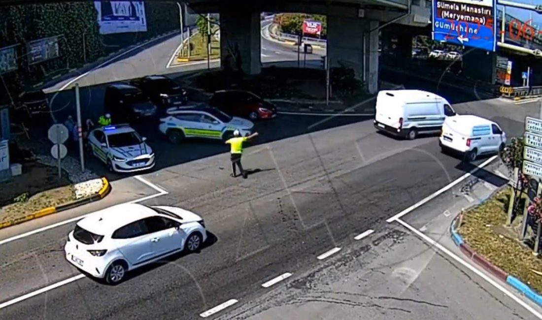 Sınava geç kalan öğrencilerin yardımına polis ekipleri yetişti Trabzon’da YKS sınavının birinci ve ikinci oturumu için sınav saatine