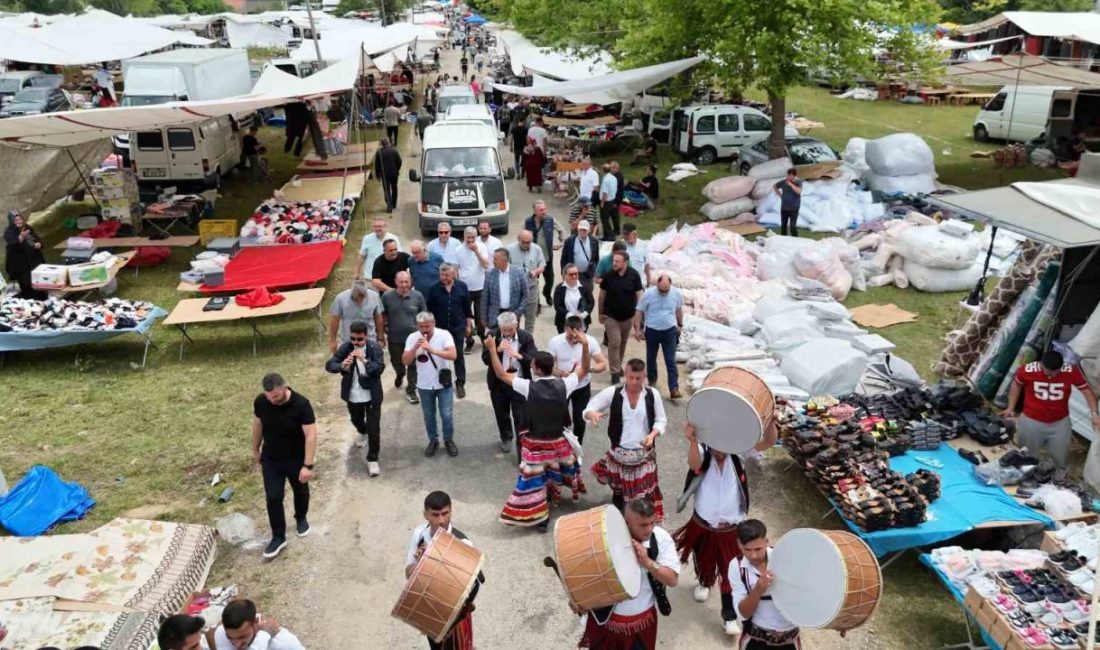 Sinop’ta Geleneksel Bektaşağa Panayırı başladı Sinop’ta 1946 yılından bu yana düzenlenen geleneksel Bektaşağa Panayırı başladı.