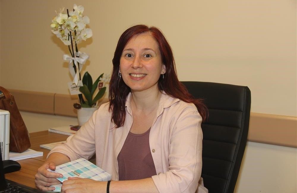 Sivas’ta jinekolojik onkoloji uzmanı hasta kabulüne başladı Jinekolojik Onkoloji Uzmanı Dr. Sinem Özşahin Kılıç, Sivas Numune Hastanesi’nde