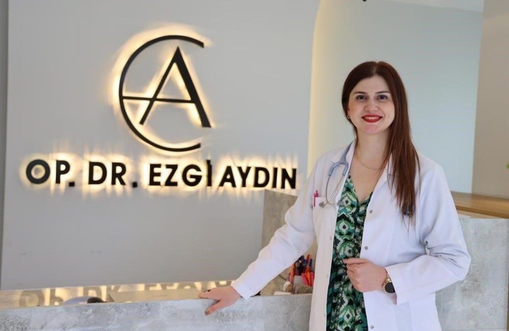 Kadın hastalıkları ve Doğum Uzmanı Ezgi Aydın, yaz mevsimi ile