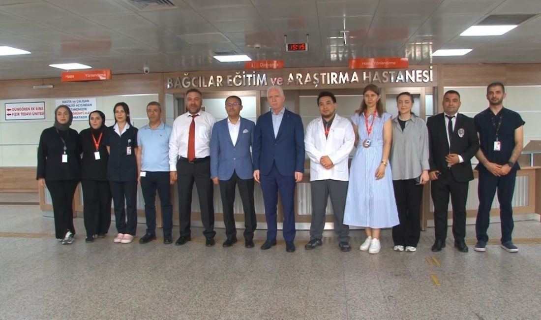 İstanbul Valisi Davut Gül, Bağcılar Eğitim ve Araştırma Hastanesi’nde yatan