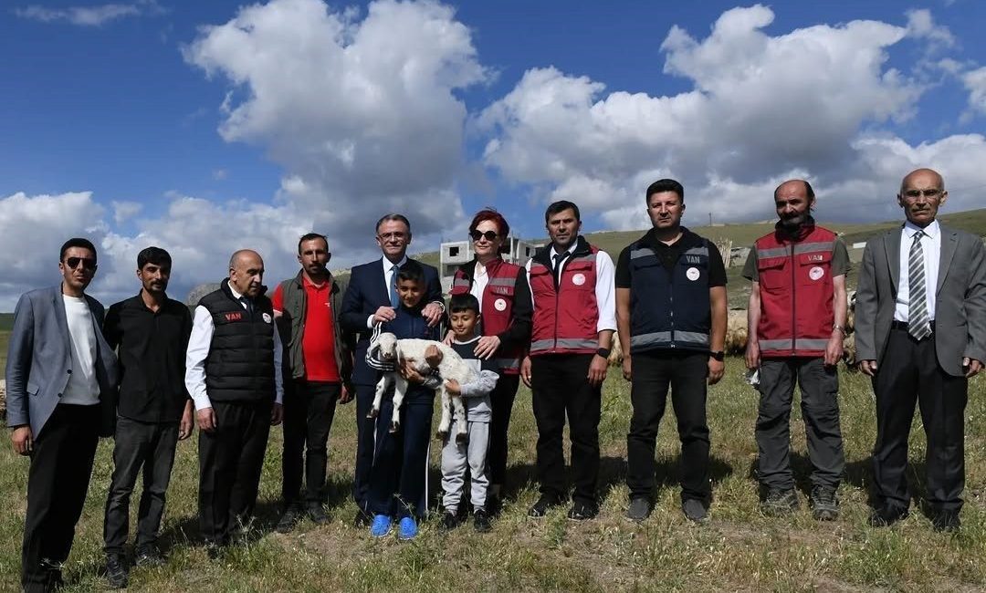 Van Valisi Ozan Balcı tarafından “Köyümde Yaşamak İçin Bir ’Sürü’