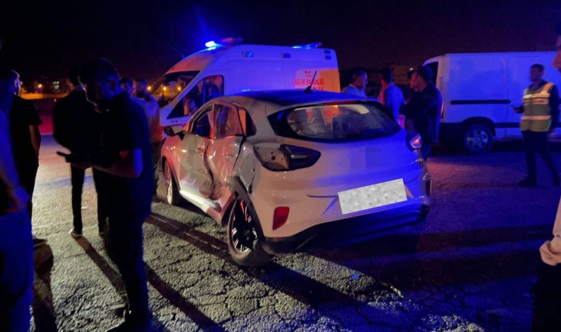 Yüksekova’da trafik kazası: 5 yaralı Hakkari’nin Yüksekova ilçesinde iki aracın çarpışması sonucu meydana gelen trafik
