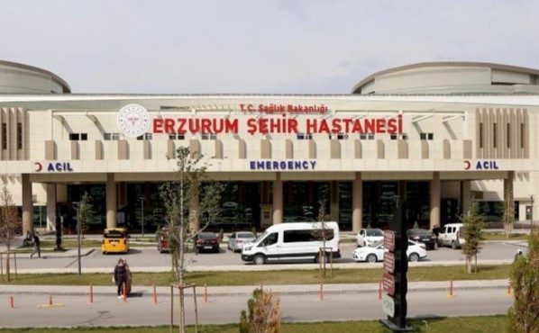 16 yaşındaki genç evde ölü bulundu Erzurum’da 16 yaşındaki bir genç evinde ölü halde bulundu. Palandöken