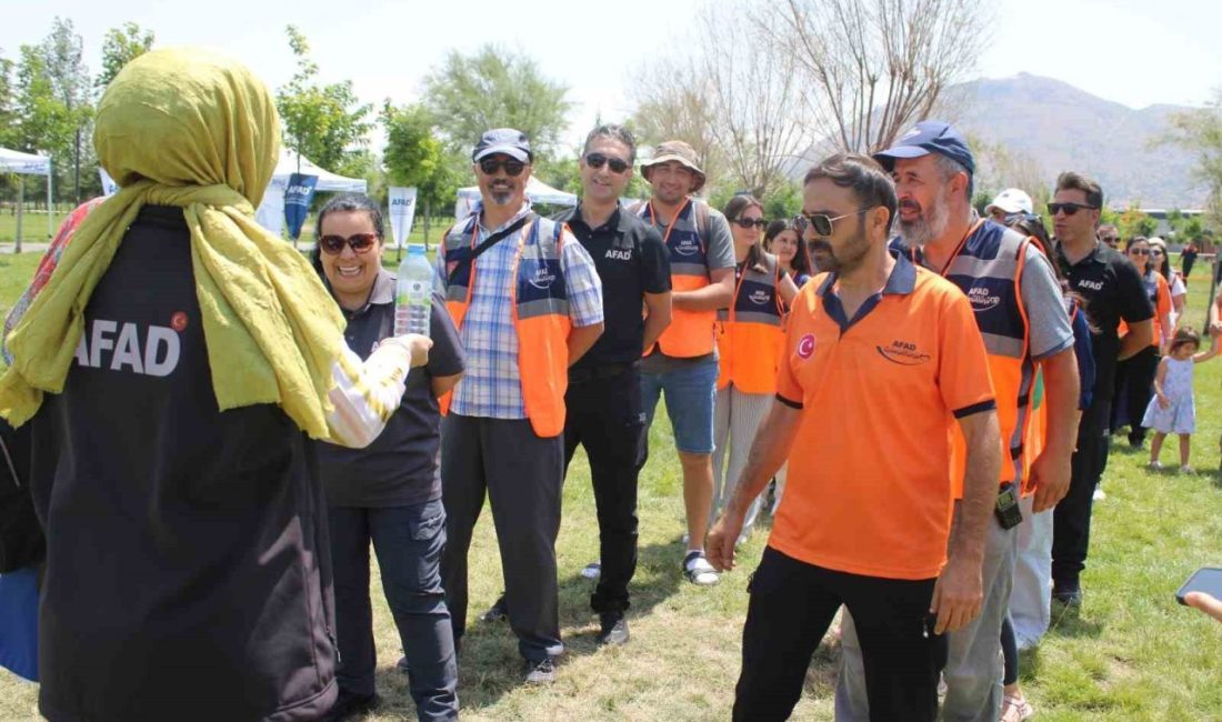 AFAD gönüllüleri birlik için buluştu AFAD Kayseri İl Müdürlüğü tarafından düzenlenen etkinlikte AFAD gönüllüleri bir