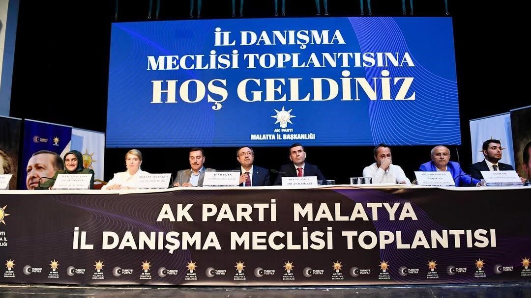 AK Parti Malatya Teşkilatı, İl Danışma Meclisi Toplantısında bir araya geldi AK Parti Malatya İl Başkanlığı tarafından düzenlenen Temmuz Ayı İl