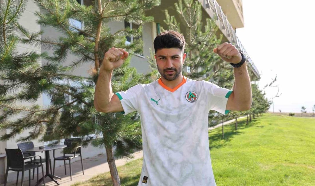 Alanyaspor, Güven Yalçın’ı kadrosuna kattı Corendon Alanyaspor, Serie A takımlarından Genoa’a forma giyen forvet oyuncusu