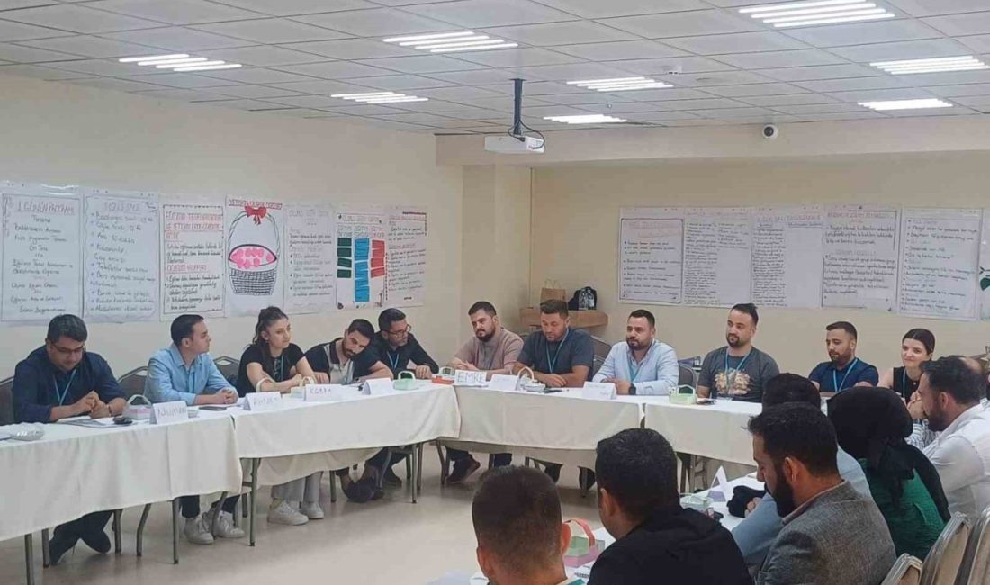 ’ASHEP Eğitim Becerileri Eğitimi’ başarıyla tamamlandı Eskişehir’e 11 farklı şehirden gelen acil sağlık personeli, ’ASHEP Eğitim