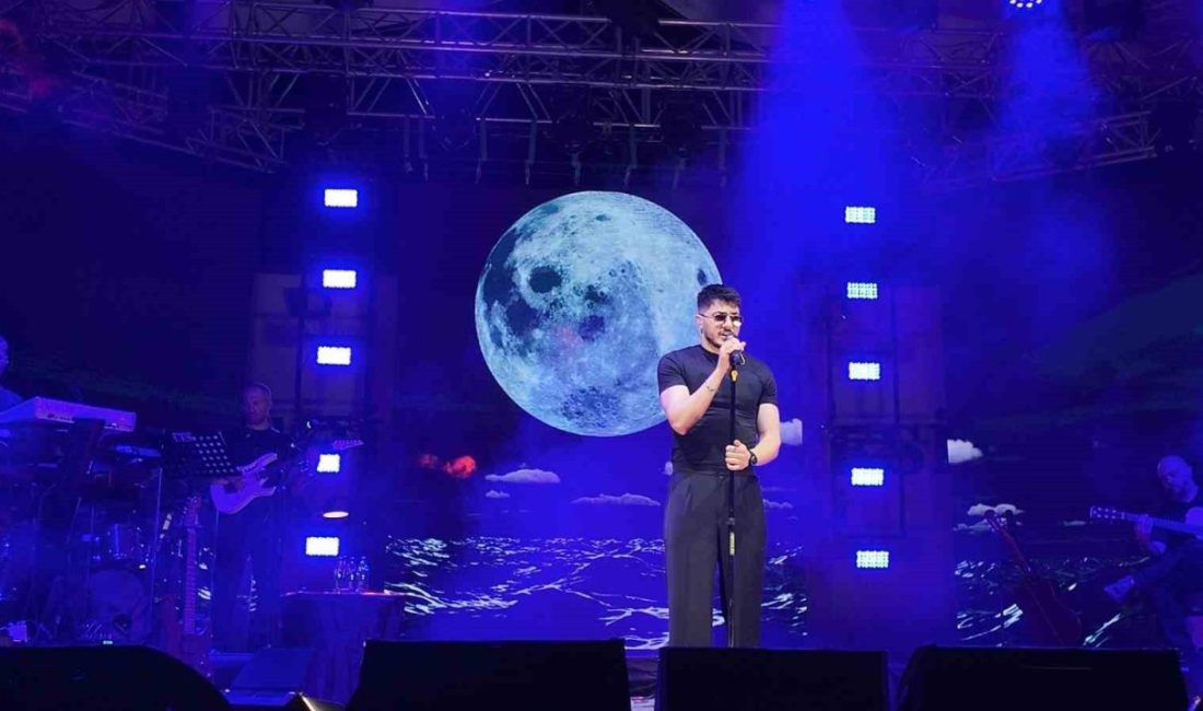 Gediz Tarhana Festivali’nde Semicenk rüzgarı Kütahya’nın Gediz ilçesinde bu yıl 21. düzenlenen Geleneksel Tarhana Festivali’nih