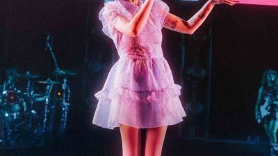 Dünyaca ünlü pop yıldızı Halsey, Türk hayranlarının karşısına çıkacak. 21