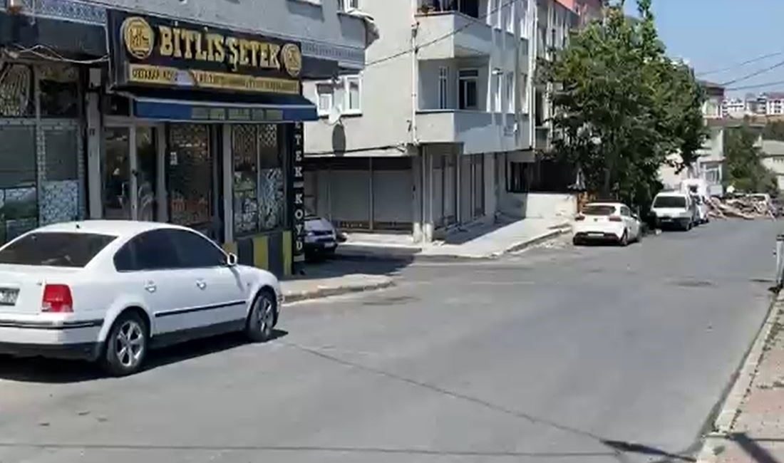 Küçükçekmece’de derneğe silahlı saldırı Küçükçekmece ‘de bulunan Bitlis Şetek Ortakapı Köyü Derneği’ne silahlı saldırı