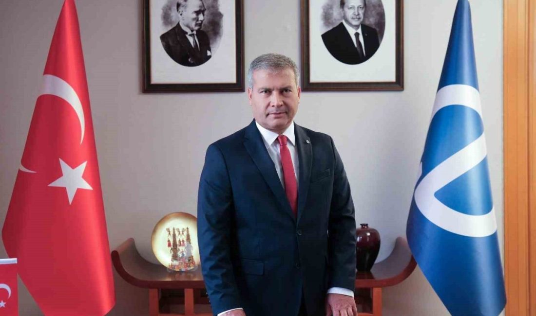 Rektör Adıgüzel: “15 Temmuz, Türk milletinin kendi eliyle yazdığı bir destandır” Anadolu Üniversitesi Rektörü Prof. Dr. Yusuf Adıgüzel, 15 Temmuz mesajında,