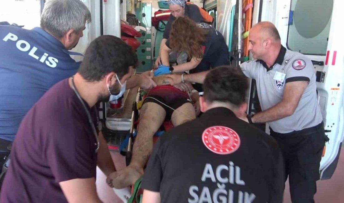 Samsun’da denize giren genç boğuldu Samsun’un Atakum ilçesinde arkadaşlarıyla denize giren 19 yaşındaki genç boğuldu.