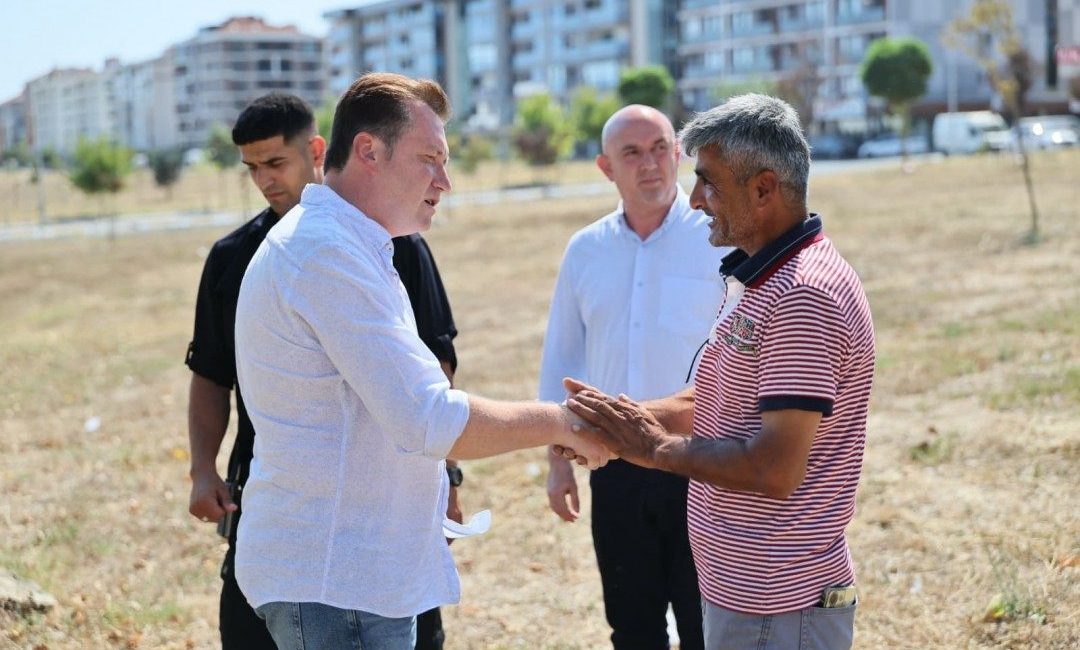 Silivri Belediyesi’nden sokak kedileri için yeni ve güvenli kedi evleri Silivri Belediyesi, sokak hayvanlarının yaşam şartlarını iyileştirmeye yönelik projelerine bir