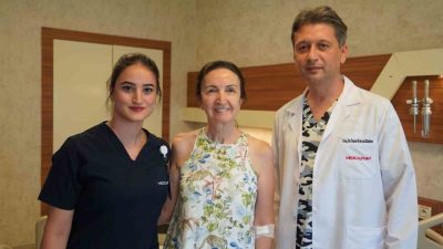 İEÜ Medical Point Hastanesi Gastroenteroloji Uzmanı Doç. Dr. Ömer Burcak
