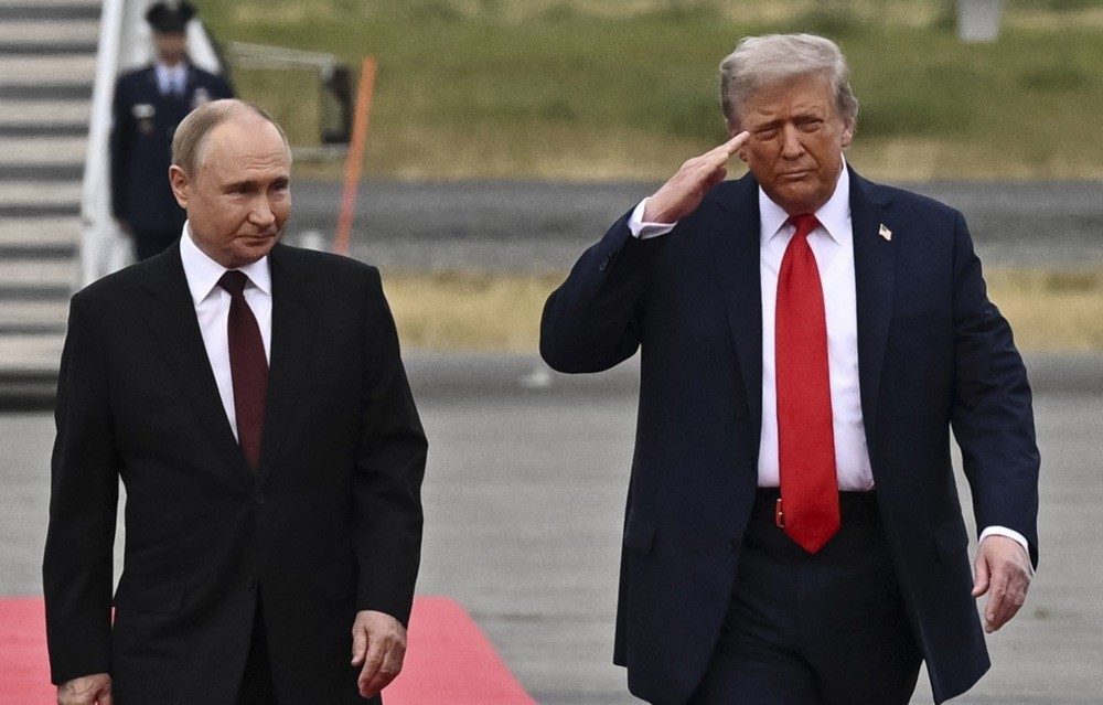 ABD basını, Trump’ın Putin ve Zelenskiy ile üçlü zirve gerçekleştirmek istediğini öne sürdü ABD basını, ABD Başkanı Donald Trump’ın Rusya Devlet Başkanı Vladimir
