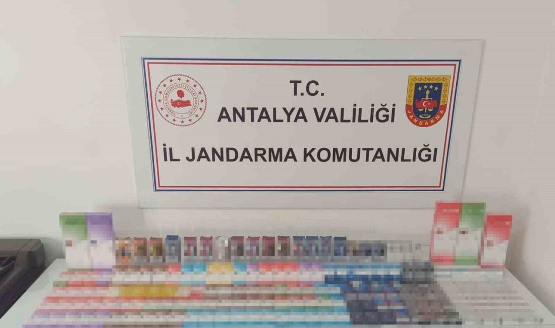 Alanya’da kaçak sigara operasyonu Antalya’nın Alanya ilçesinde düzenlenen operasyonda 18 adet elektronik sigara, 250