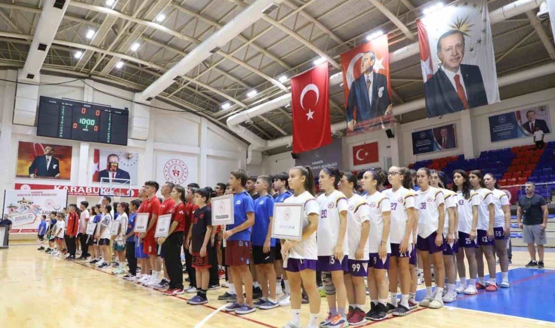 Anadolu Yıldızlar Ligi (ANALİG) basketbol yarı final müsabakaları, Karabük’te başladı.