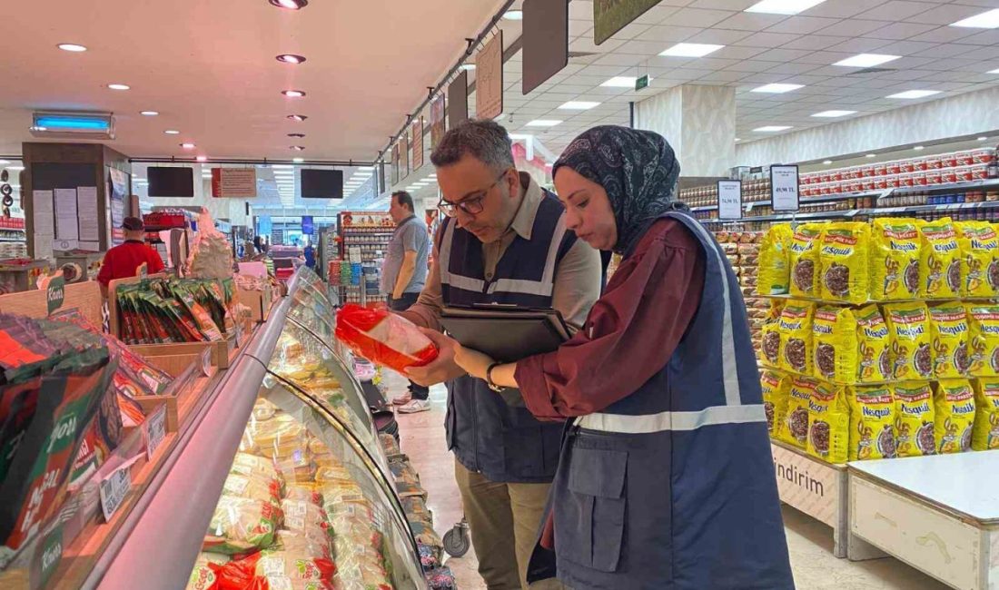 Ankara’da marketlere ‘fahiş fiyat’ denetimi Ticaret Bakanlığı ekipleri, Ankara’da ‘fahiş fiyat’ı önlemek amacıyla denetim gerçekleştirdi.