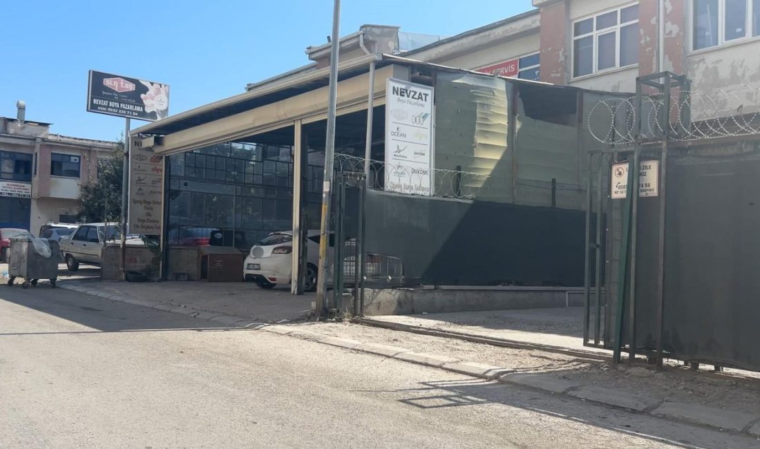 Ankara’da sanayi sitesindeki kavgada köpek öldürüldü Ankara’da bir sanayi sitesinde komşular arasında çıkan kavgada taraflardan biri,