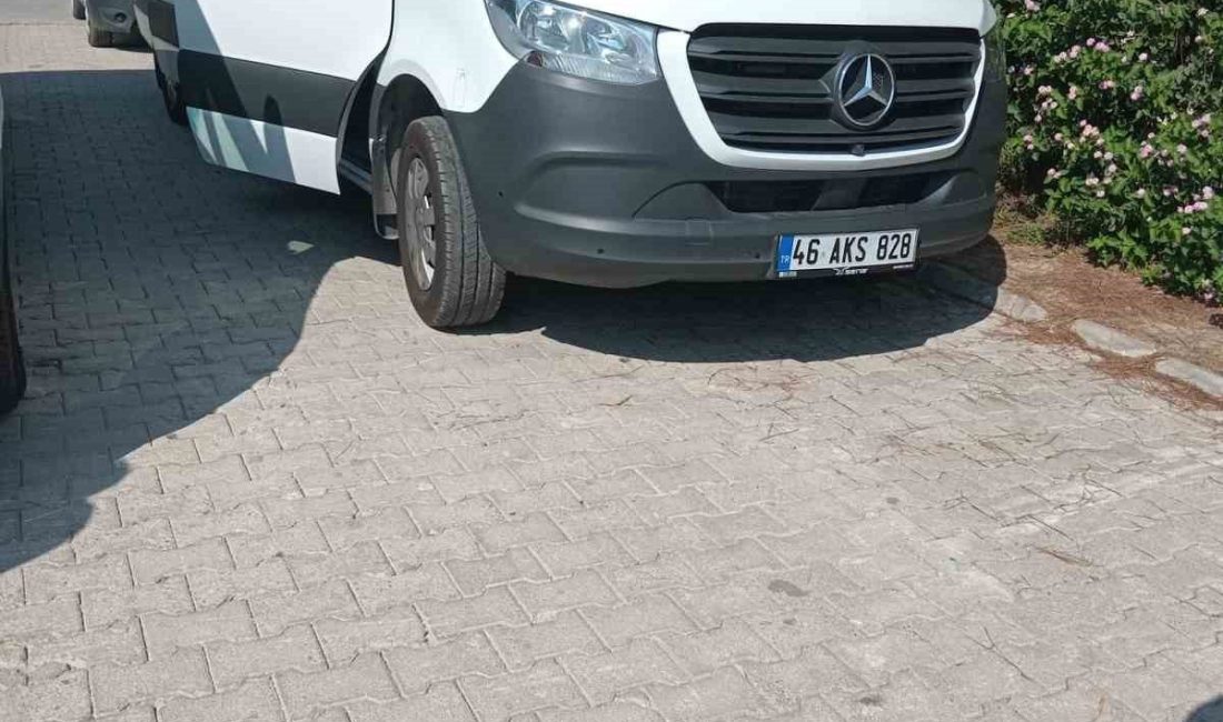 Antalya’da tur minibüsü şoförü aracında ölü bulundu Antalya’nın Serik ilçesinde tur minibüsü şoförü, park halindeki aracının içinde